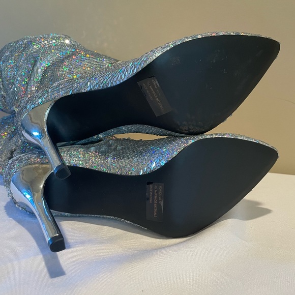 Glittery Boots - Picture 4 of 6